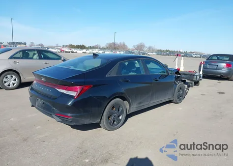 2022 Hyundai Elantra Sel z USA, uszkodzony, nr VIN KMHLM4AG5NU328059